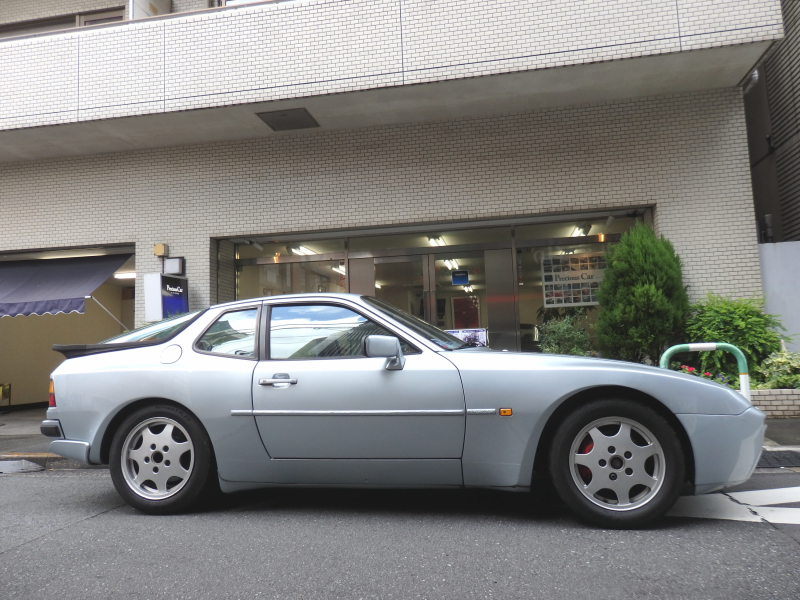ポルシェ 944 S2 3.0 5MT Left-Steering Silver-Metallic 94442